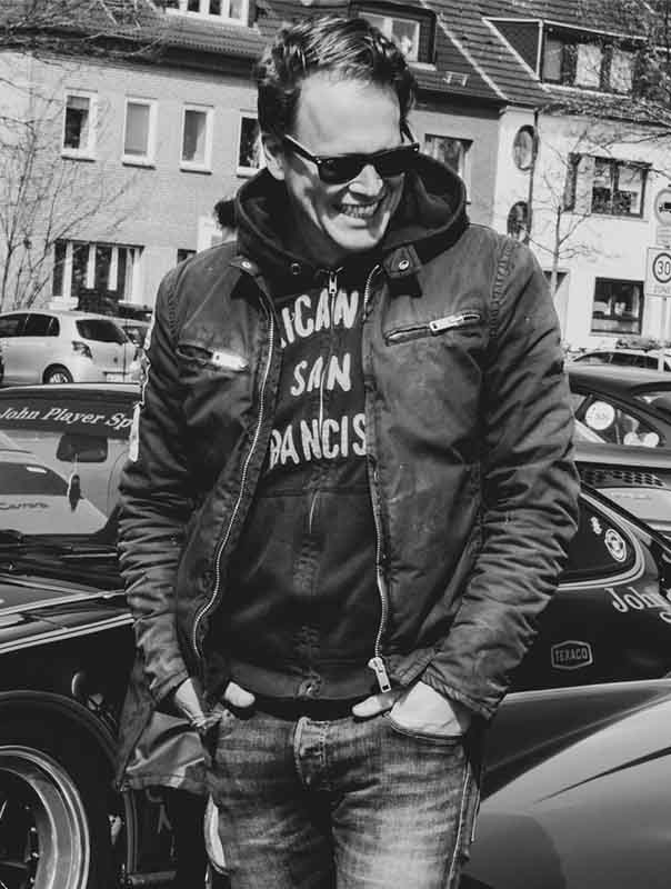 Marc Schaffnit – BLECHRAUM – Karosserie und Blecharbeiten für Porsche & Vespa in Düsseldorf